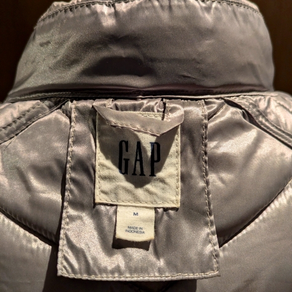 Puffer Vest - Picture 5 of 5